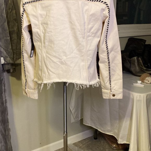 Liverpool los Angeles Denim Trucker Jacket - Picture 2 of 13